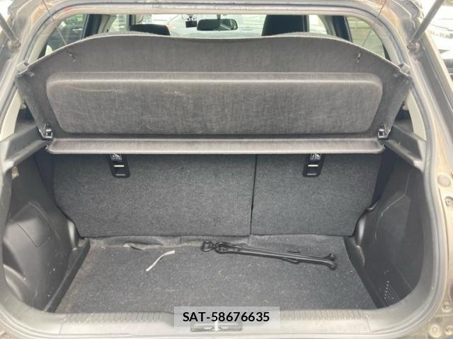 Suzuki SWIFT 2017-07 8831916-11