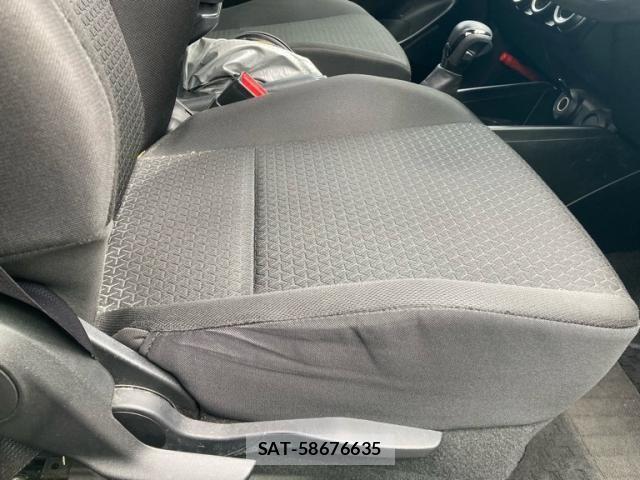 Suzuki SWIFT 2017-07 8831916-12