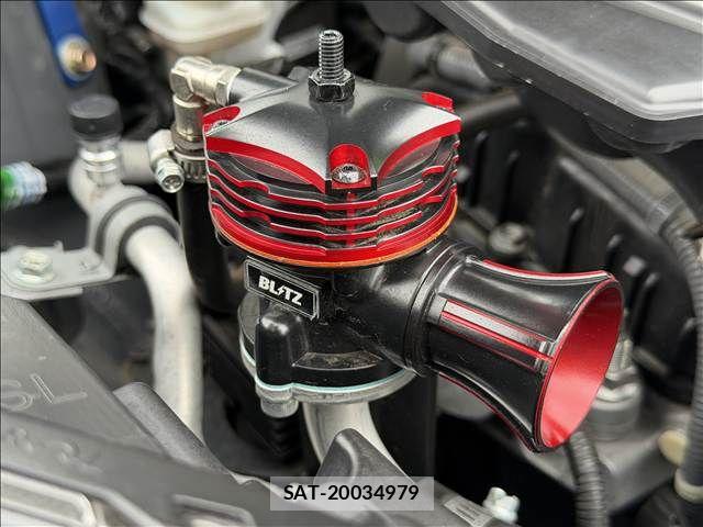 Suzuki SWIFT 2022-02 8831894-16