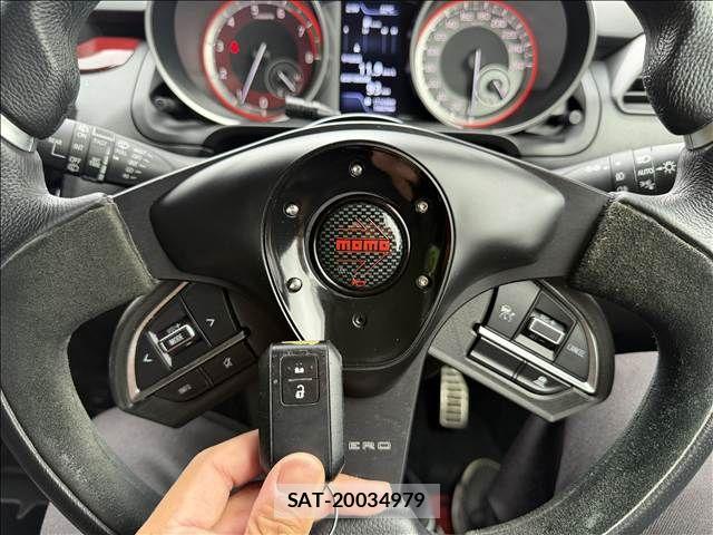 Suzuki SWIFT 2022-02 8831894-17