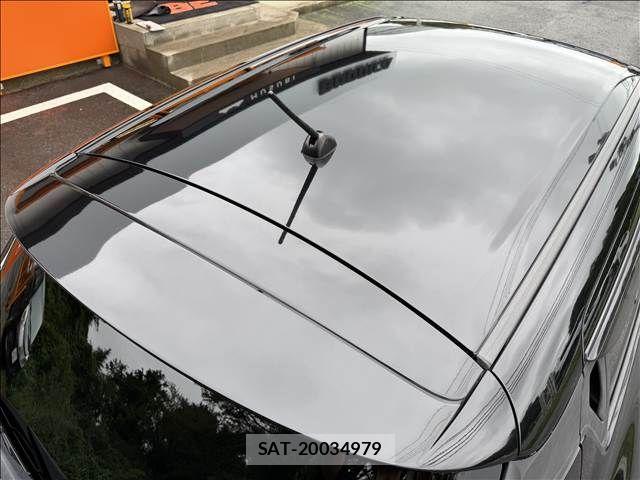 Suzuki SWIFT 2022-02 8831894-18