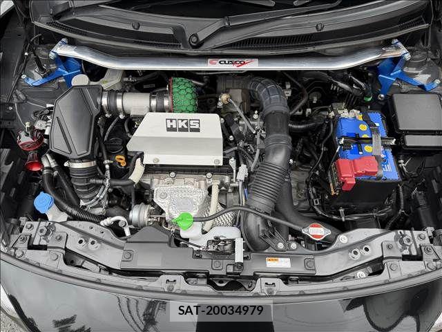 Suzuki SWIFT 2022-02 8831894-19