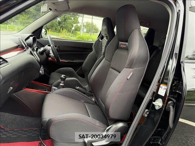 Suzuki SWIFT 2022-02 8831894-24