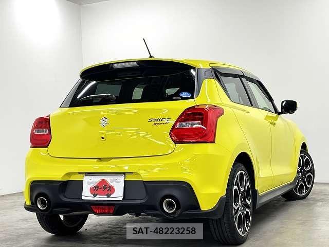 Suzuki SWIFT 2018-06 8831886-2