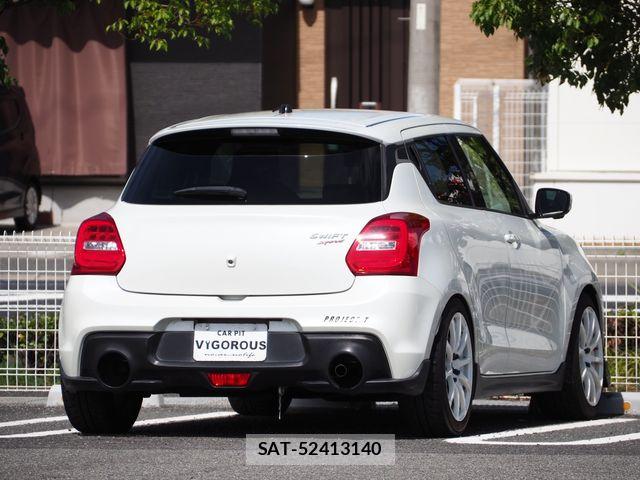 Suzuki SWIFT 2018-01 8831893-12