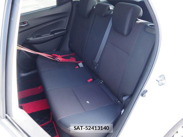 Suzuki SWIFT 2018-01 8831893-18