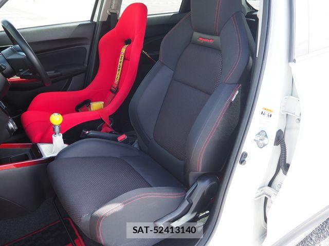 Suzuki SWIFT 2018-01 8831893-19