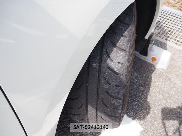 Suzuki SWIFT 2018-01 8831893-28