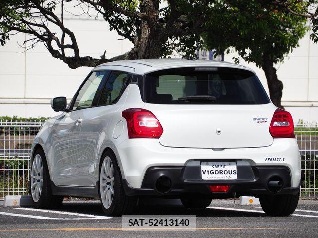 Suzuki SWIFT 2018-01 8831893-2