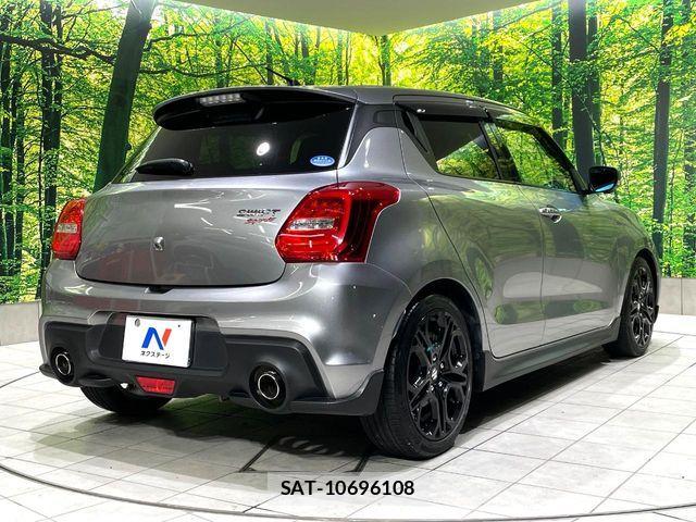 Suzuki SWIFT 2018-06 8850793-16