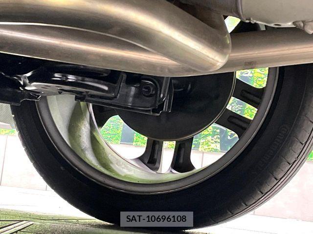 Suzuki SWIFT 2018-06 8850793-19
