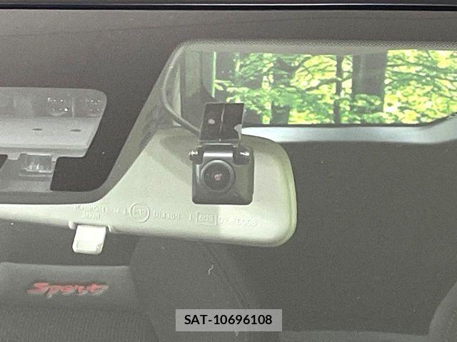 Suzuki SWIFT 2018-06 8850793-6
