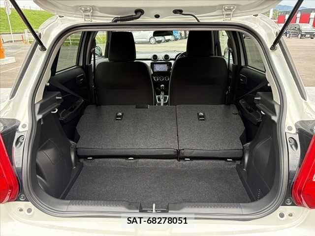 Suzuki SWIFT 2018-01 8850795-20