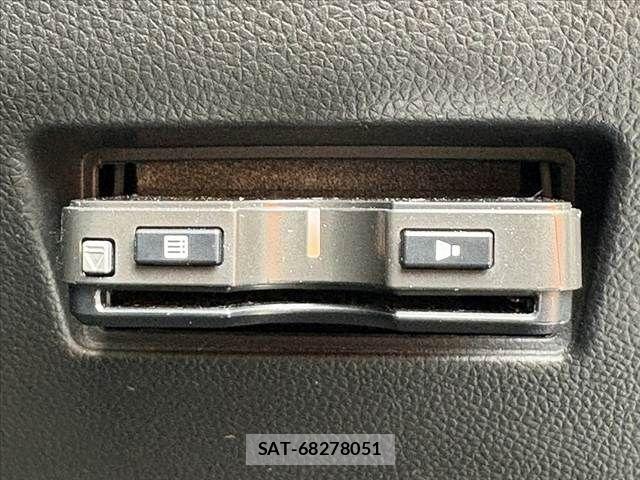 Suzuki SWIFT 2018-01 8850795-5