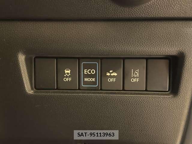 Suzuki SWIFT 2018-03 8849988-14