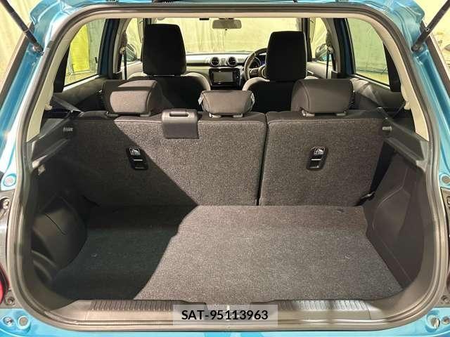 Suzuki SWIFT 2018-03 8849988-28