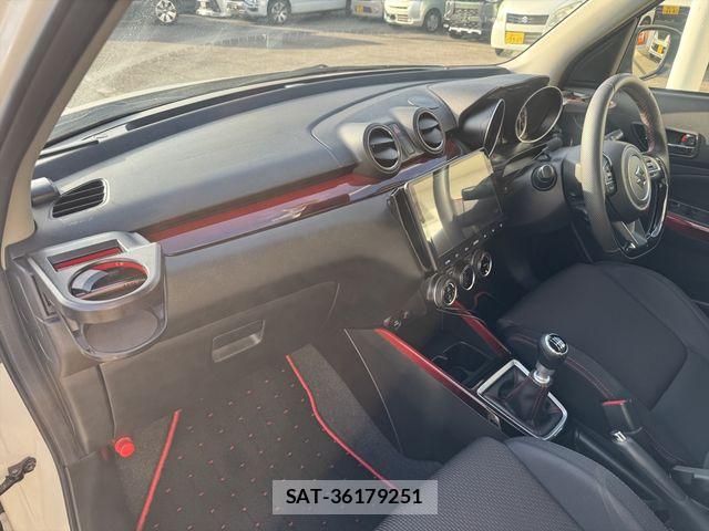 Suzuki SWIFT 2023-03 8850791-9