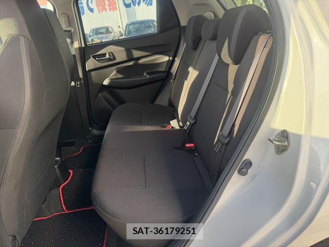 Suzuki SWIFT 2023-03 8850791-11