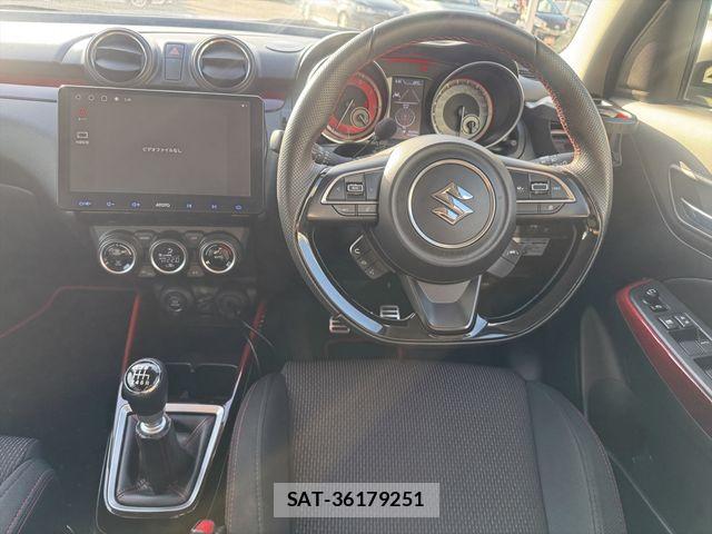 Suzuki SWIFT 2023-03 8850791-14