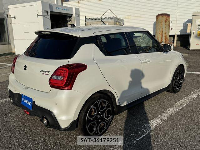 Suzuki SWIFT 2023-03 8850791-4