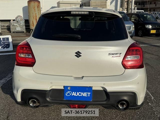 Suzuki SWIFT 2023-03 8850791-5
