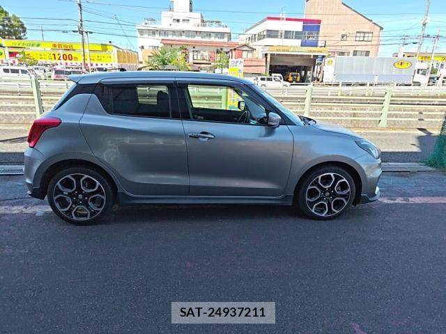 Suzuki SWIFT 2019-06 8849949-9