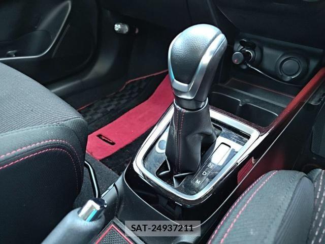 Suzuki SWIFT 2019-06 8849949-13