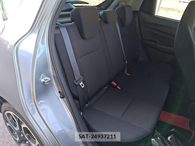 Suzuki SWIFT 2019-06 8849949-24