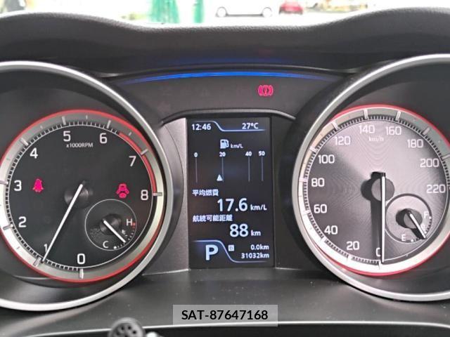 Suzuki SWIFT 2019-09 8850797-28