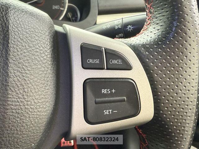 Suzuki SWIFT 2015-10 8850796-9