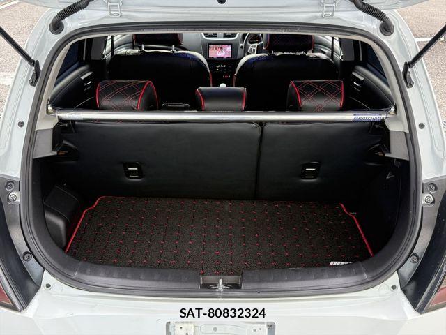 Suzuki SWIFT 2015-10 8850796-20