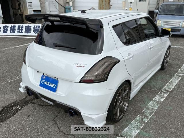 Suzuki SWIFT 2015-10 8850796-4