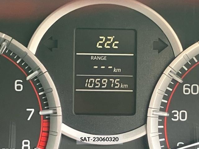 Suzuki SWIFT 2015-01 8850798-19