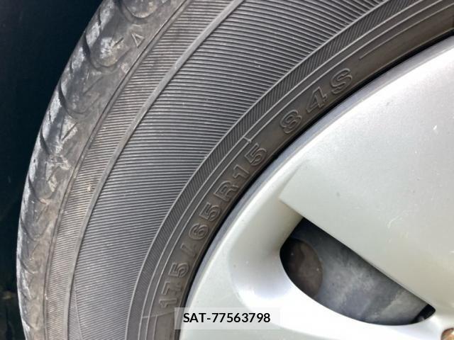 Suzuki SWIFT 2015-06 8872209-13