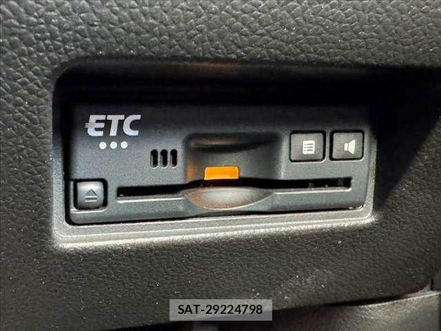 Suzuki SWIFT 2020-09 8872206-28