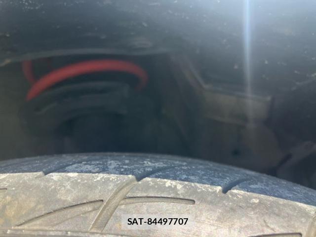Suzuki SWIFT 2015-01 8872208-9