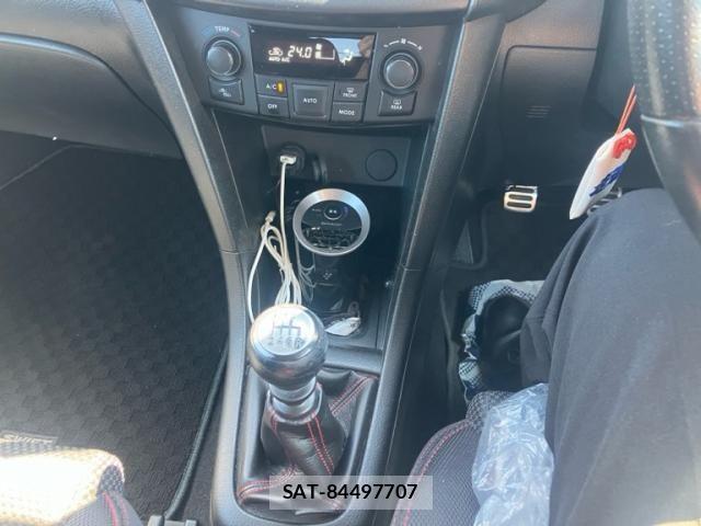 Suzuki SWIFT 2015-01 8872208-14