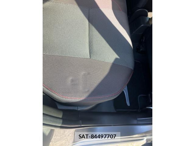 Suzuki SWIFT 2015-01 8872208-21
