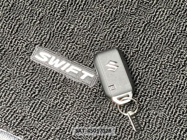 Suzuki SWIFT 2023-08 8882448-4
