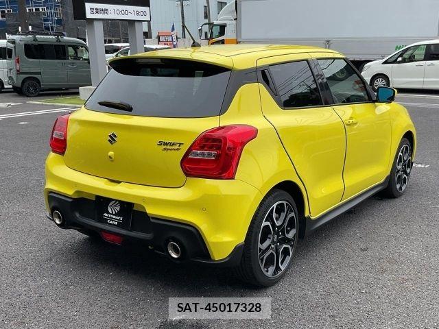 Suzuki SWIFT 2023-08 8882448-8