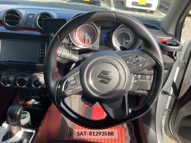 Suzuki SWIFT 2021-03 8882455-13