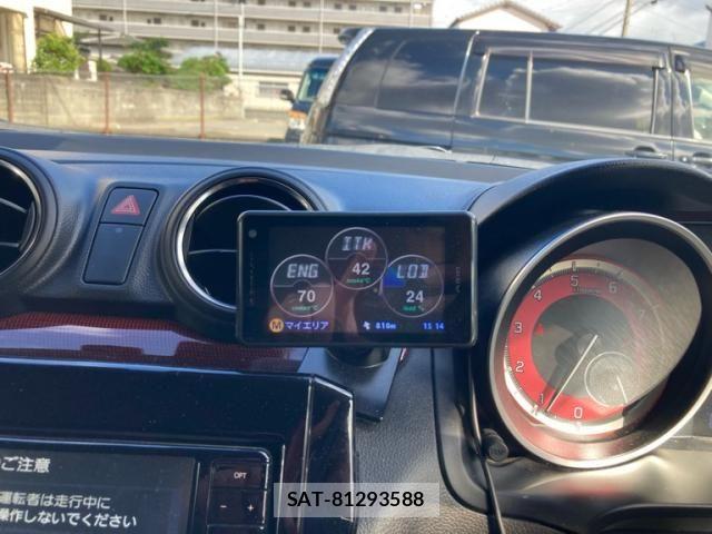 Suzuki SWIFT 2021-03 8882455-20