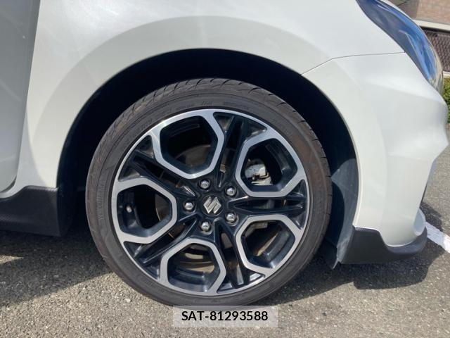 Suzuki SWIFT 2021-03 8882455-3