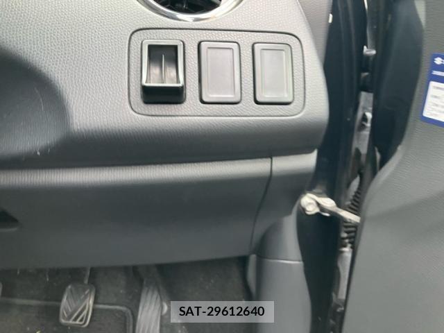Suzuki SWIFT 2007-11 8882476-13