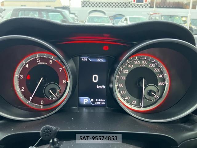 Suzuki SWIFT 2022-01 8882450-10