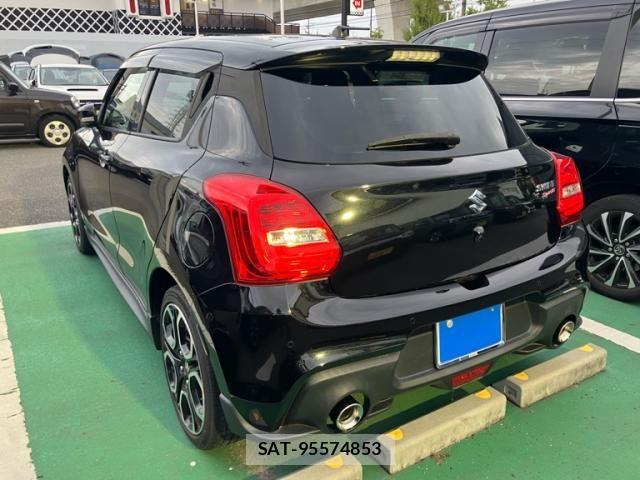Suzuki SWIFT 2022-01 8882450-3