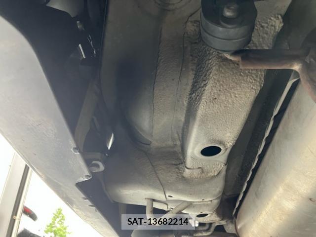 Suzuki SWIFT 2009-02 8882473-8