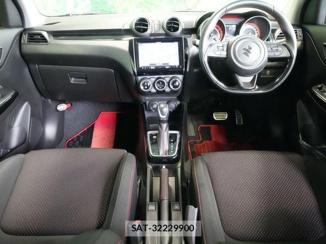 Suzuki SWIFT 2018-03 8882457-12