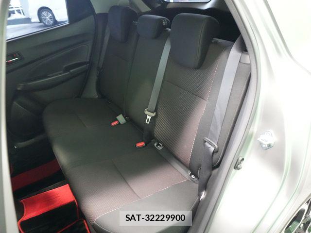 Suzuki SWIFT 2018-03 8882457-22
