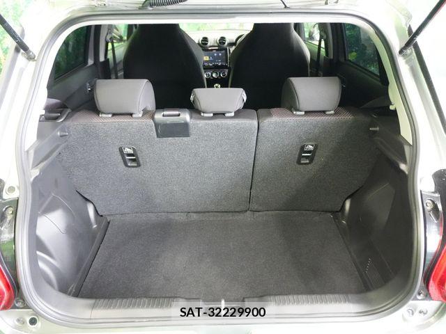 Suzuki SWIFT 2018-03 8882457-23